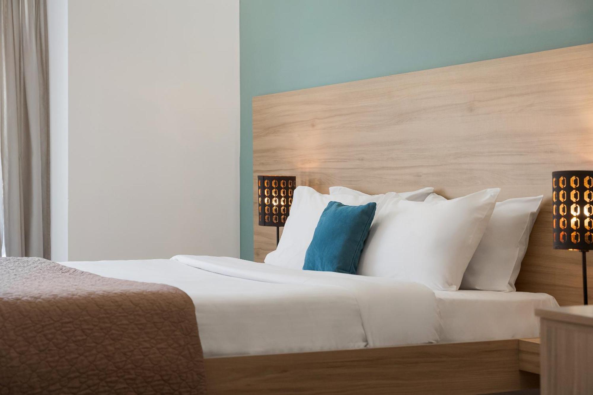 Sette Suites & Rooms - Adults Only Xylokastro Exteriör bild