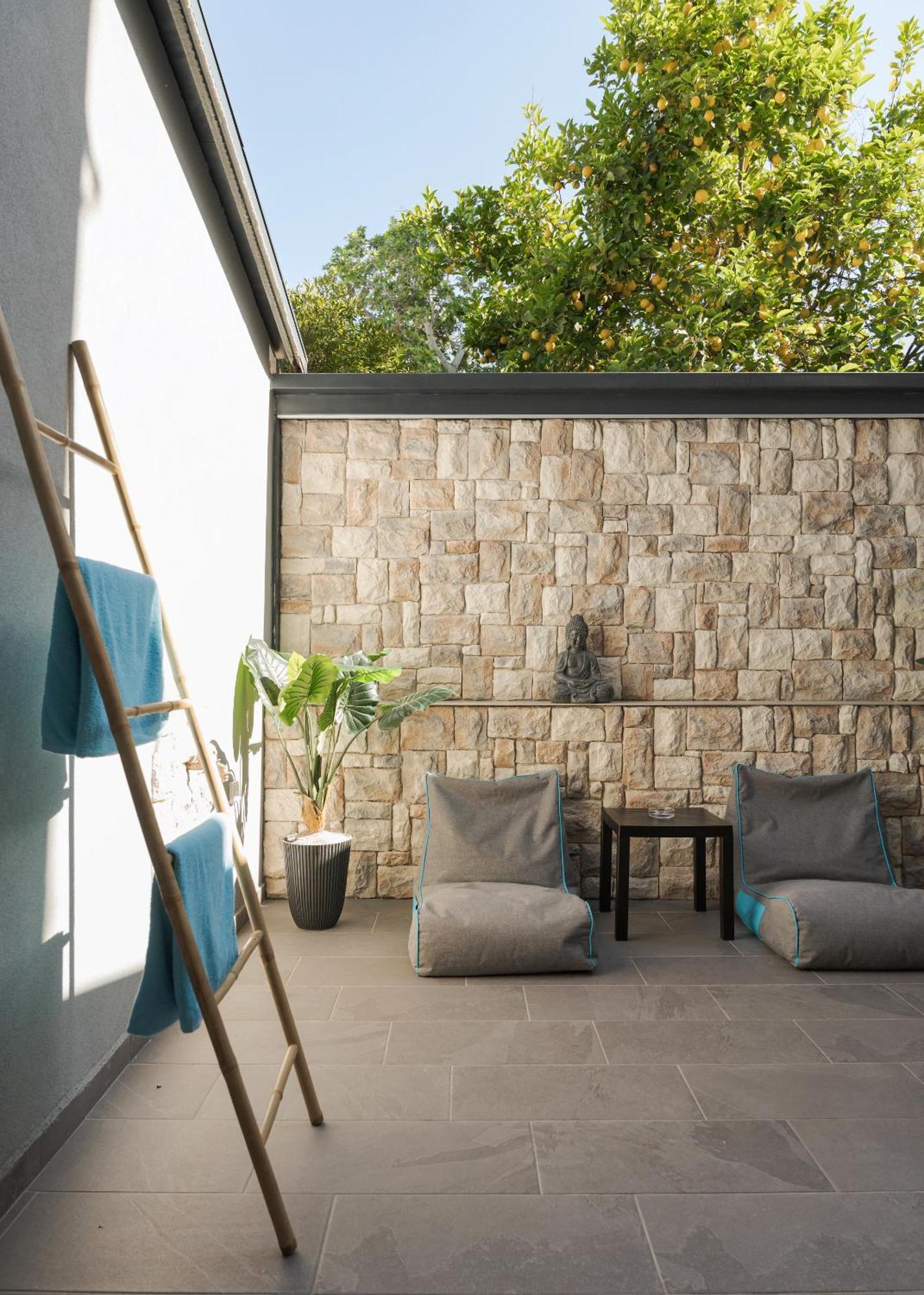 Sette Suites & Rooms - Adults Only Xylokastro Rum bild